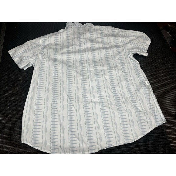 Disney Frozen 2 Shirt Mens XL‎ Woven Brittney Lee Button Up - Picture 5 of 6